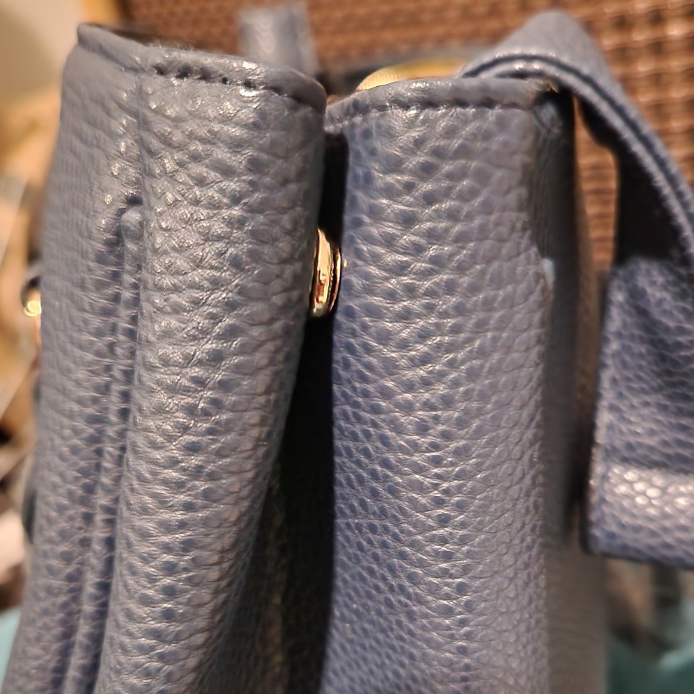 Purse - Picture 7 of 12